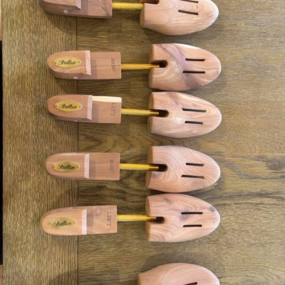 4x Stratton Cedar Shoe Tree